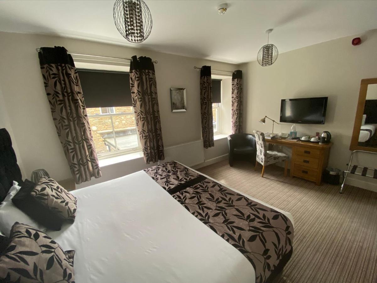 Hotel The Three Horseshoes 4*