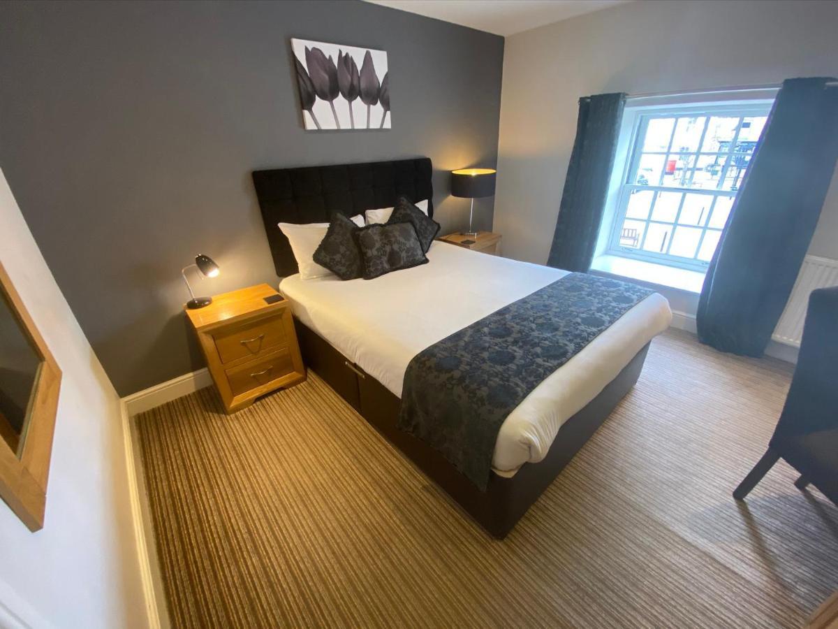 The Three Horseshoes 4*